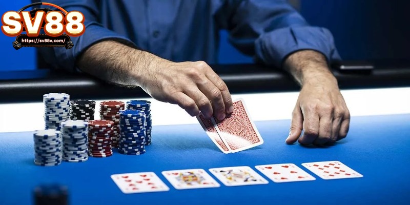 Five-card stud là một trong những phiên bản cổ điển